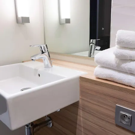 Campanile Prime - Centre St Roch 3* Montpellier