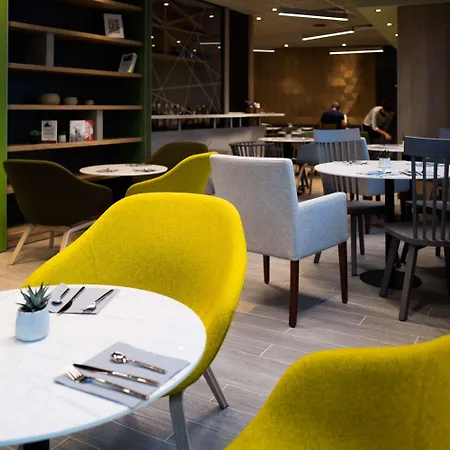 Campanile Centre St Roch 3*