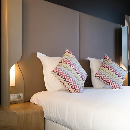 Campanile Centre St Roch 3* Монпелье