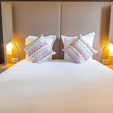 Hotel Campanile Prime - Centre St Roch 3*