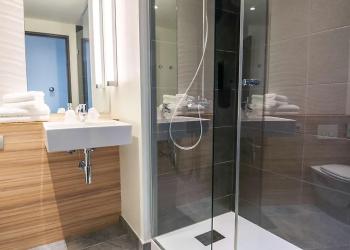 Campanile Centre St Roch Hotel 3*