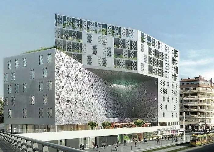 Campanile Centre St Roch Hotel 3*