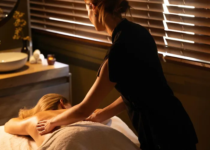 Campanile Centre St Roch 酒店 3*