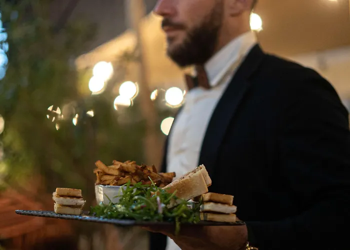 Hotel Campanile Centre St Roch 3*