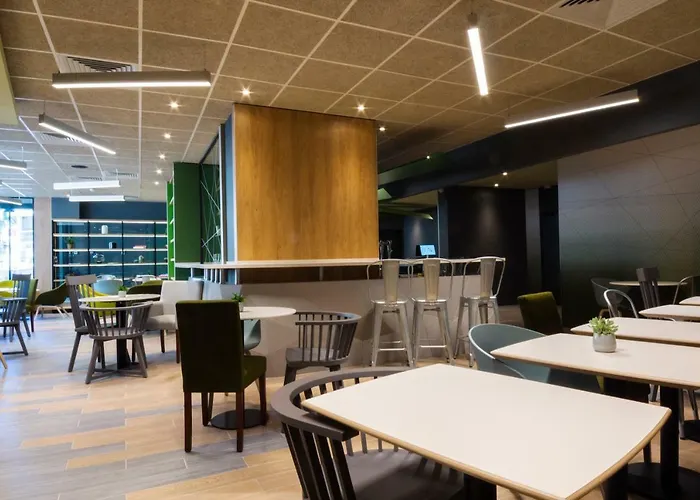 Campanile Centre St Roch 3*